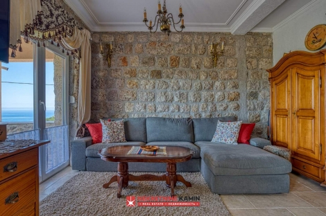 дом вилла с бассейном булярица продажа недвижимость зарубежом агенство камин будва черногория 