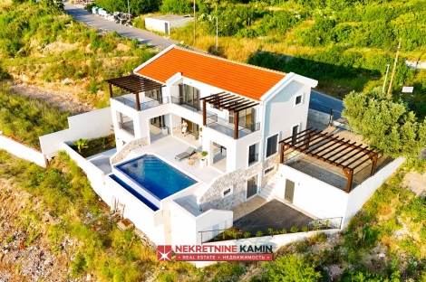 #montenegrorealestates #kaminnekretninecrnagora #budvakaminnekretnine