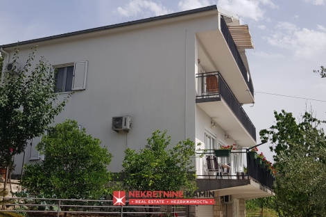 дом апартаменты тиват вид на море недвижимость зарубежом агенство камин будва черногория